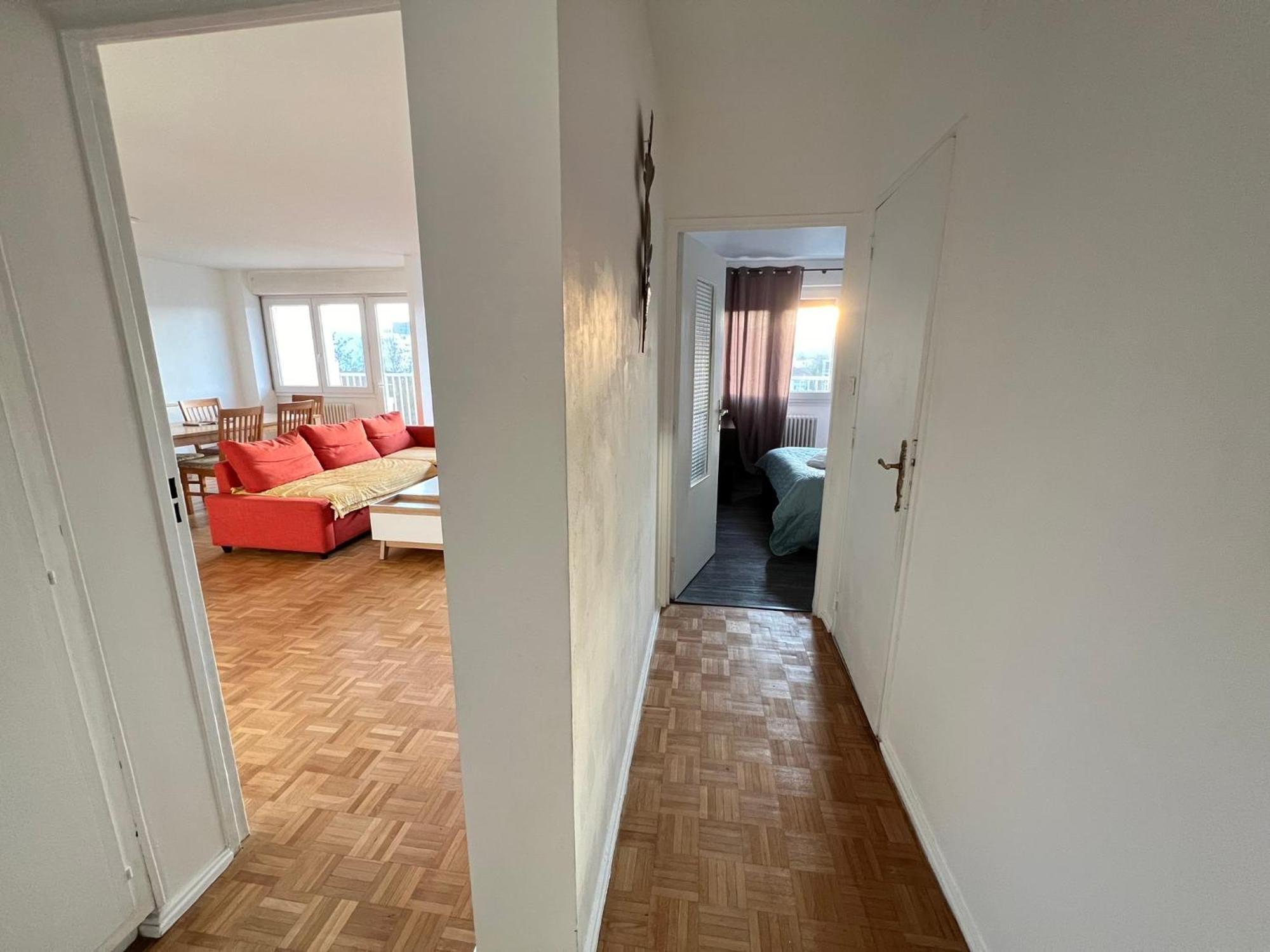 Apartment 3 Parking